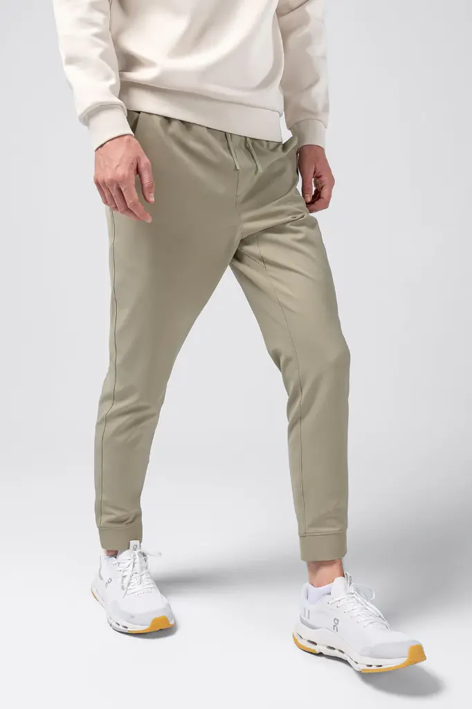 PANTALON-LARGO-JOGGER-DRIFTER-MEN-COVERT-GREEN-2.webp